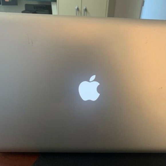 Apple MacBook PRO 2011 15" QUAD CORE I7 2.2Ghz 500gb SSD 8GB Mojave 10.14.6 - Picture 3 of 4